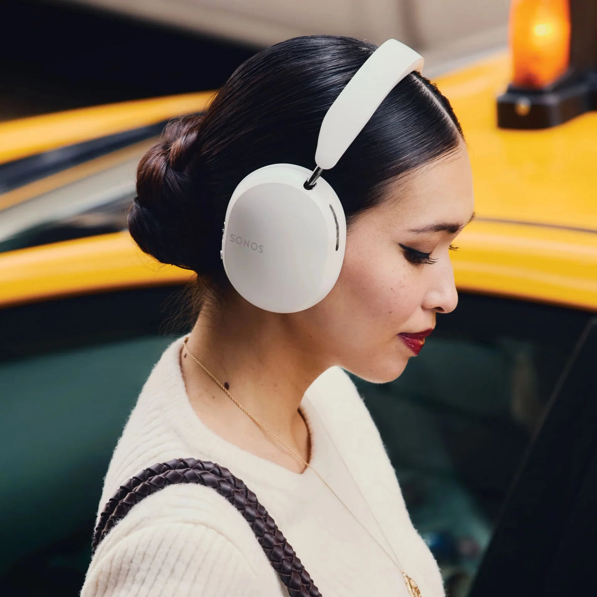 Sonos Ace Kablosuz Kulak Üstü Kulaklık - (Kutu Hasarlı)