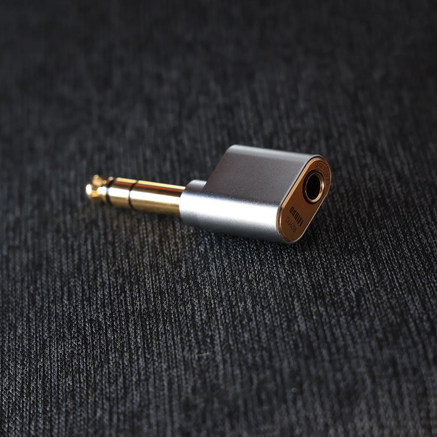 DJ65B (AL) | 4.4mm - 6.3mm High-End Kulaklık Adaptörü
